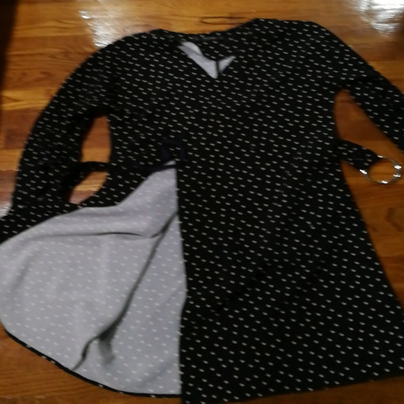 *Zara* Wrap dress with dotted pattern. - Picture 4 of 4